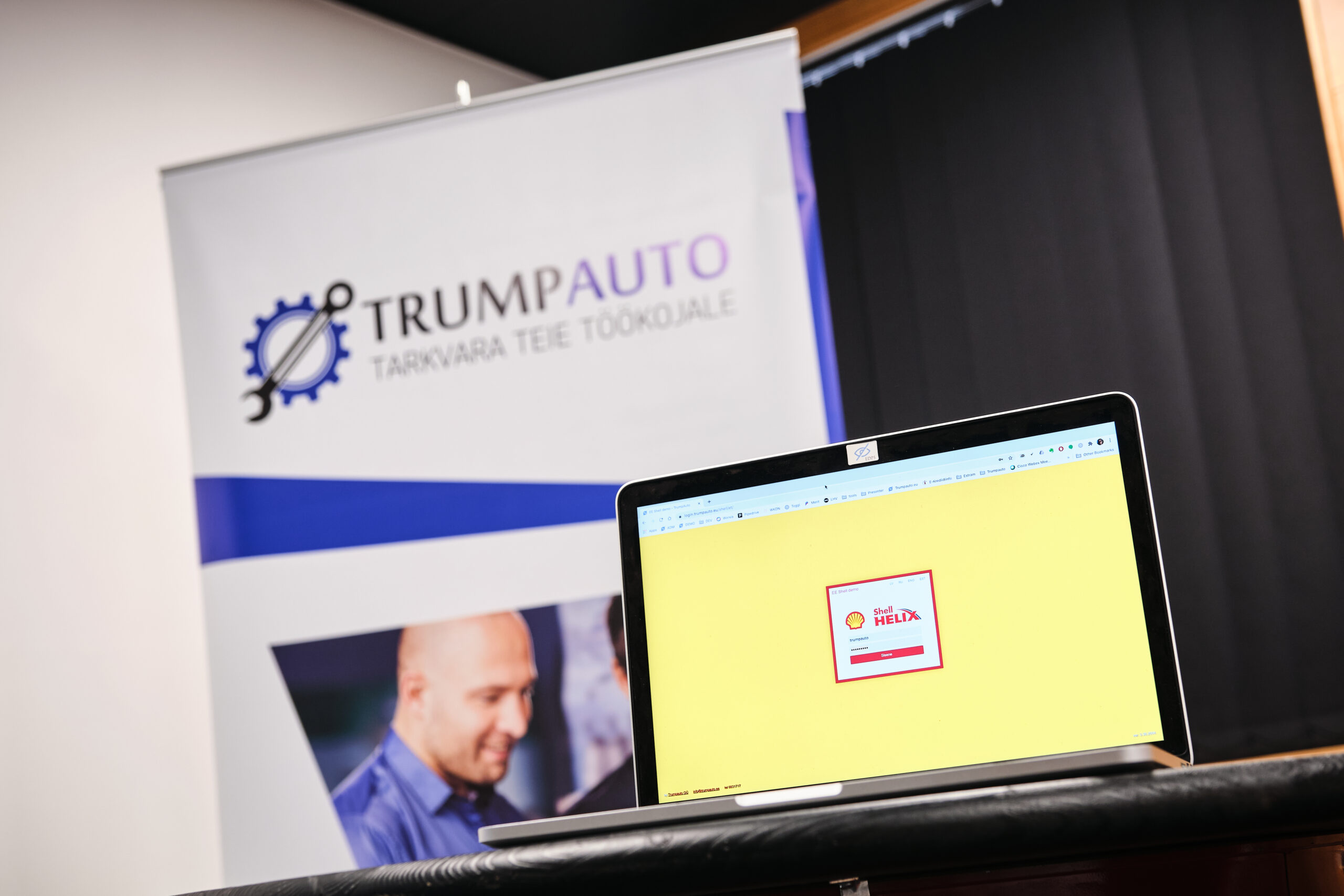 Trumpauto Tarkvara Efektiivne Lahendus Shell Helix Autoteenindustele